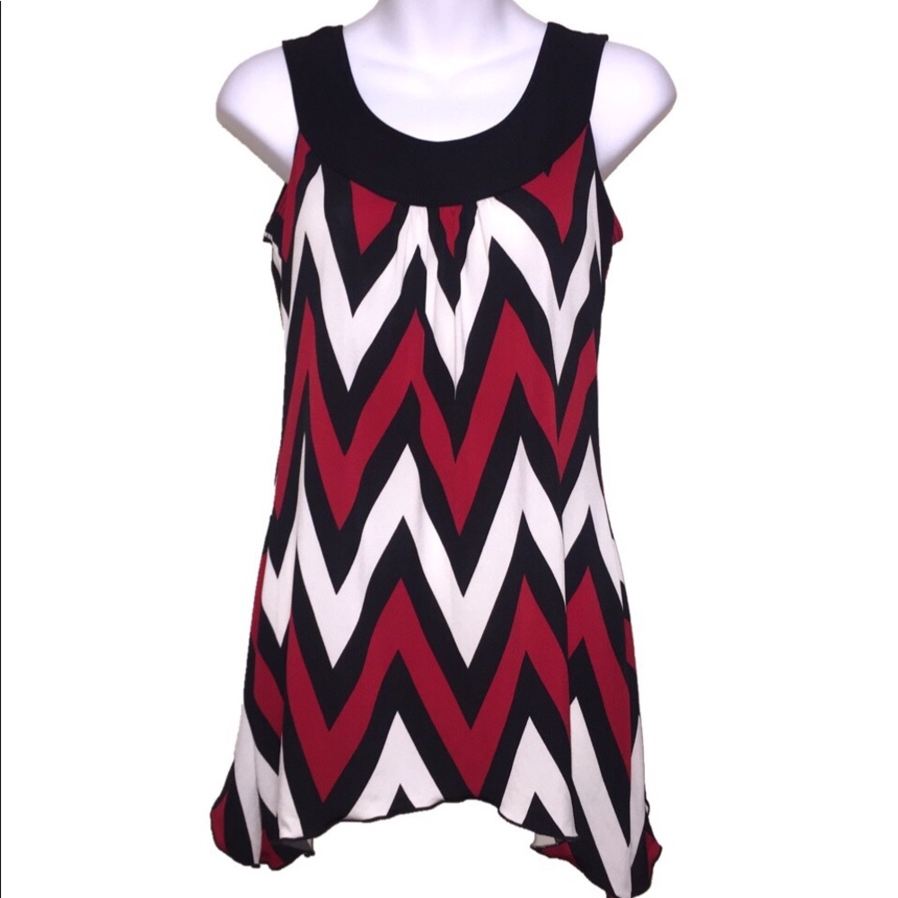Red and black chevron sleeveless flowy top